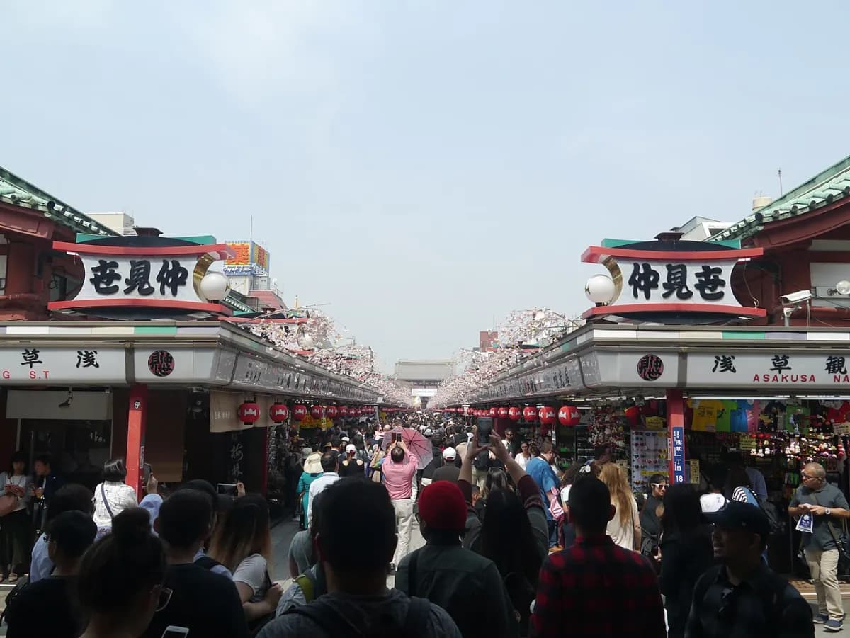 Asakusa Food Guide 2026: 10 Spots, Tempura from ¥2,000